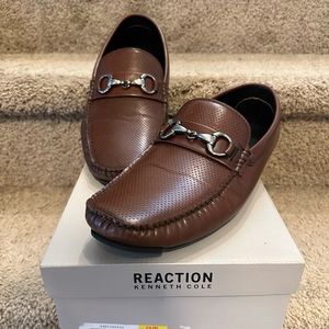 Men’s Kenneth Cole Reaction brown leather dress shoe casual slip on